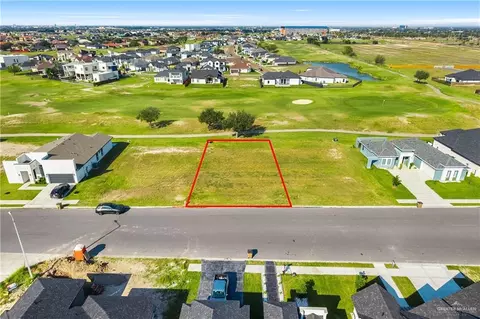 1713 Trophy Dr, Edinburg, TX 78542