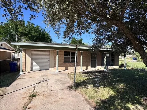 1137 S Texas Ave, Mercedes, TX 78570