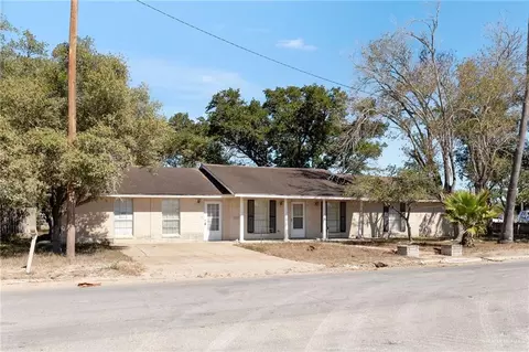 721 E Baker Dr, Edinburg, TX 78539