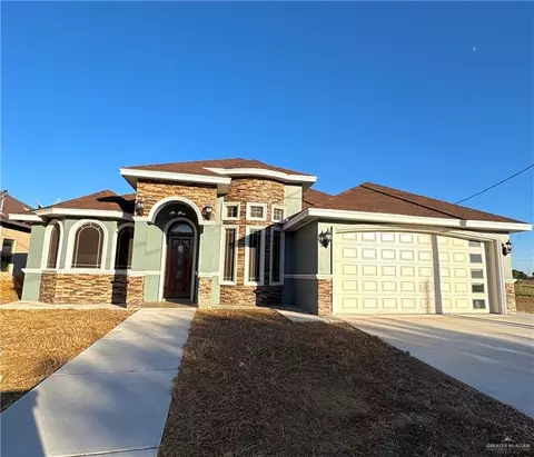 104 Los Altos St, Roma, TX 78584