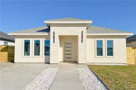225 Palm Dr, La Joya, TX 78560