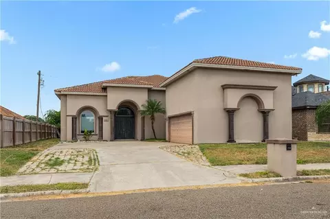 2215 Grapefruit Ave, Mission, TX 78572