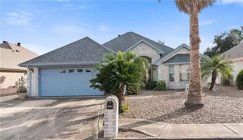 3318 Country Club Dr, Edinburg, TX 78542
