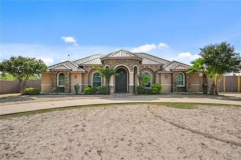 678 La Mesa St, Rio Grande City, TX 78582