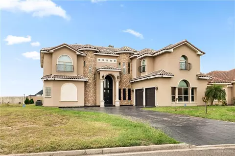 2806 Woods Dr S, Edinburg, TX 78542