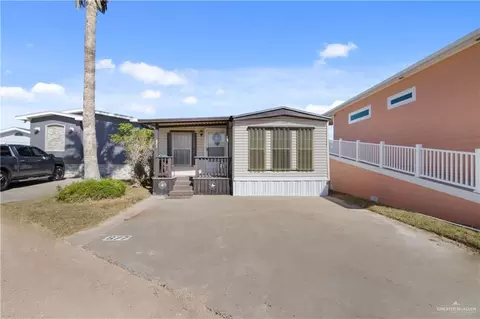 677 E Clam Cir, Port Isabel, TX 78578