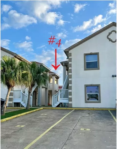 107 E Bahama St #A4, South Padre Island, TX 78597