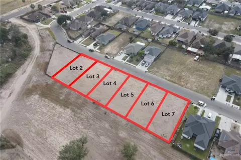 002 Dukakis Ave, Alton, TX 78574