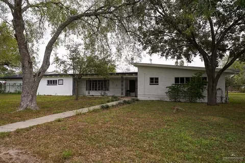 402 N 12th St, Donna, TX 78537