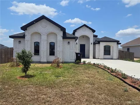 808 Juan Seguin St, Weslaco, TX 78599