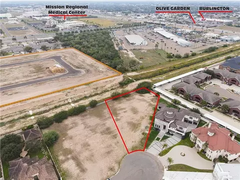 1002 Travis St, Mission, TX 78572