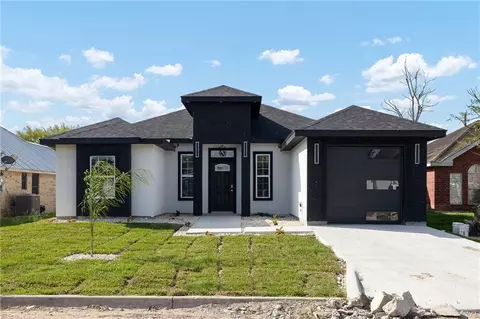 417 S Bowie St, Elsa, TX 78543