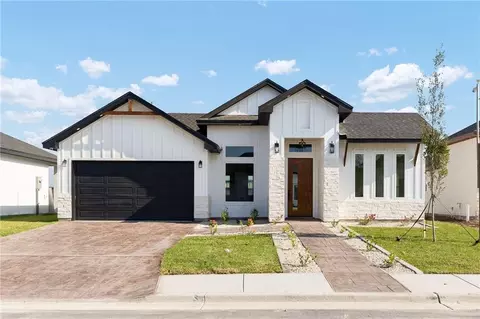 2100 Judy St, Mission, TX 78572