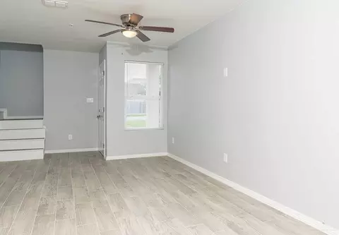 Living - 627 E Danielle Ave, Pharr, TX 78577 photo 1 of 1