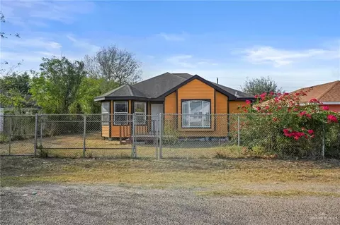 1823 N Oak St, Alton, TX 78573
