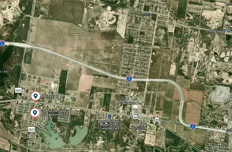 901 Expressway 83 Hwy, La Joya, TX 78560