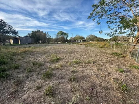 2 West Maupin Street, Falfurrias, TX 78355