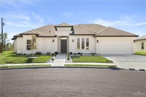 812 Spring Dr, Alton, TX 78573