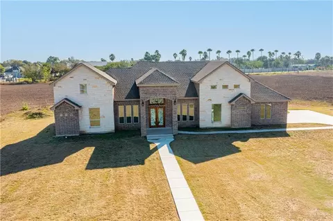 Exterior - 1574 Lion Lake Dr, Progreso Lakes, TX 78596 photo 2 of 4