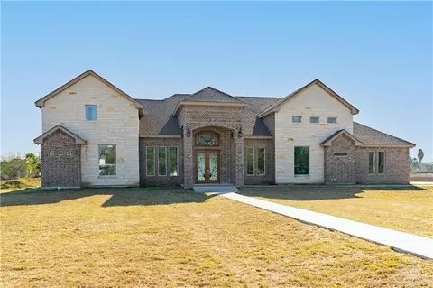 Exterior - 1574 Lion Lake Dr, Progreso Lakes, TX 78596 photo 3 of 4