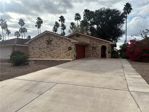 915 Citrus Dr, Alamo, TX 78516