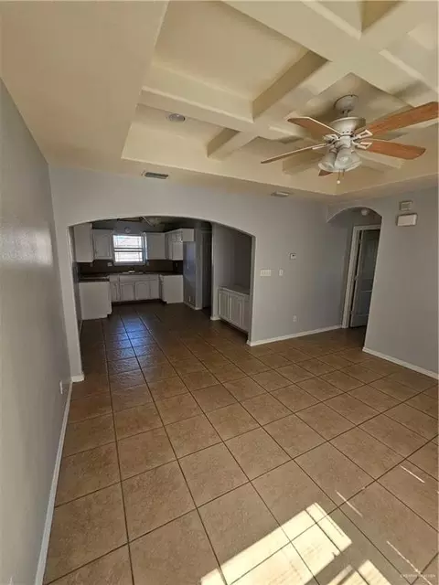 705 Emerald Dr, Pharr, TX 78577 photo 2