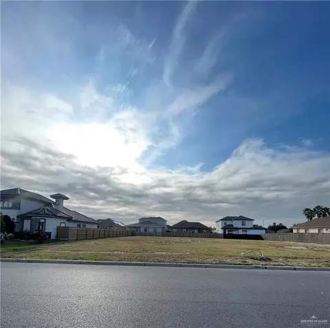 4007 Santa Cruz St, Edinburg, TX 78542