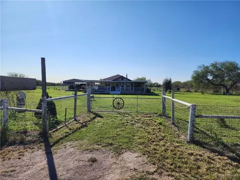 8569 Charles Green Rd, Edcouch, TX 78538