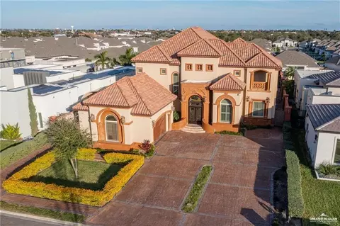 1205 Travis St, Mission, TX 78572