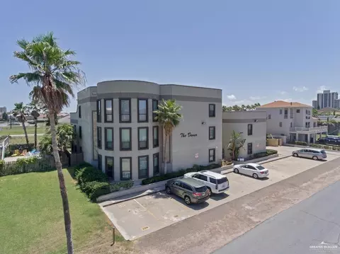 125 E Georgia Ruth Dr #B202, South Padre Island, TX 78597