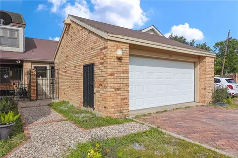 702 Windsor Glen Dr, Mission, TX 78572