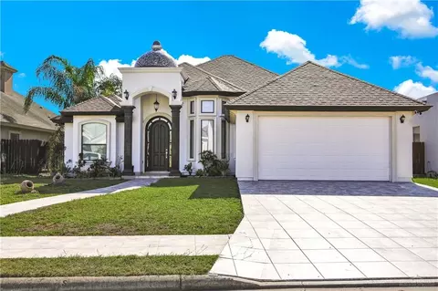2432 Leanna Denae Ave, Mission, TX 78572