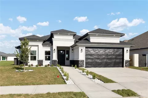 2400 S Cartier Dr, Edinburg, TX 78542