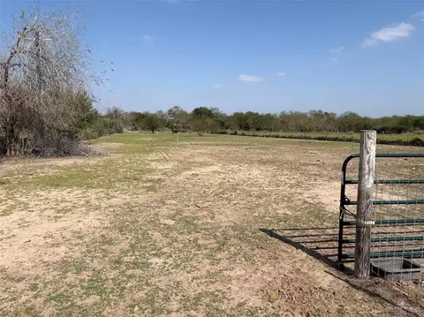 2201 E Ingle Rd, Edinburg, TX 78542