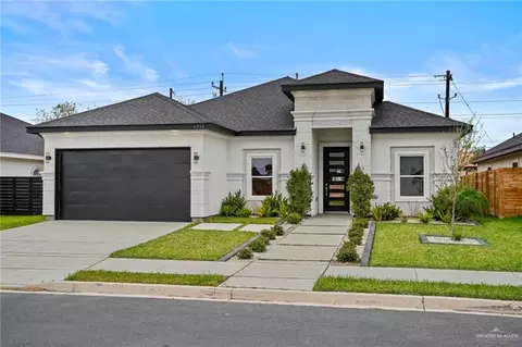 1733 E Pinnacle Dr, Edinburg, TX 78542