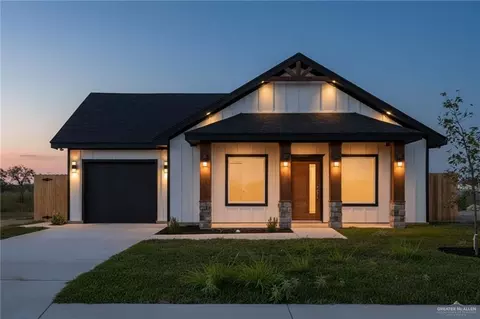 3563 Las Brisas St, Edinburg, TX 78542