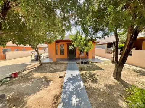 5146 J M Martinez St #J, Rio Grande City, TX 78582