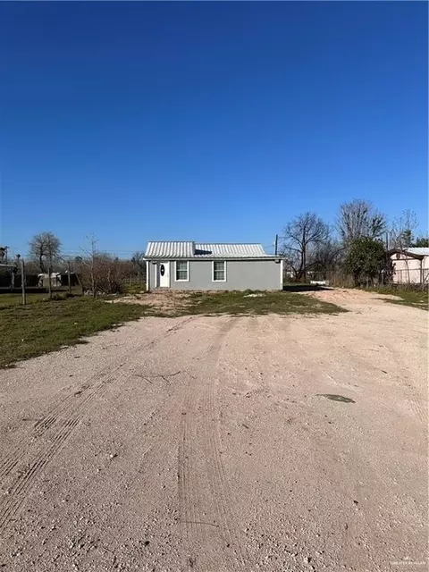 2804 Buena Vida St, Mission, TX 78574