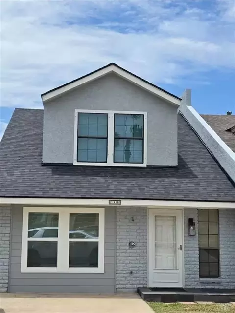 131 E Campeche St #B, South Padre Island, TX 78597