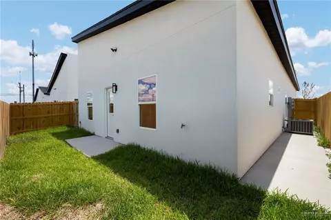 Exterior - 1408 Samara Ave #4, Pharr, TX 78577 photo 3 of 3