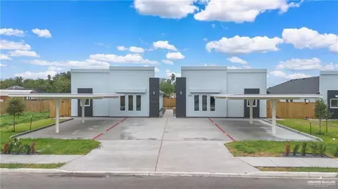849 Deluxe St, Alamo, TX 78516
