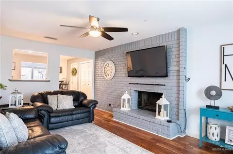 2405 Lazy Lake Dr, Harlingen, TX 78550