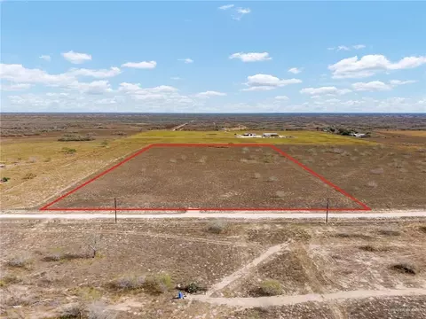 153 Carolina, Encino, TX 78353