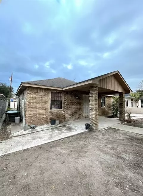 968 Humberto Garza Jr St, Roma, TX 78584