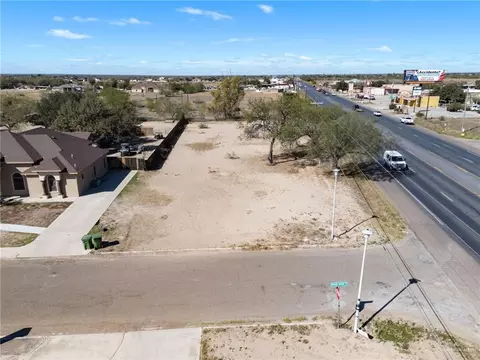114 Shady Grove Dr, Rio Grande City, TX 78582