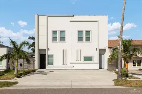 110 E Ling St, South Padre Island, TX 78597