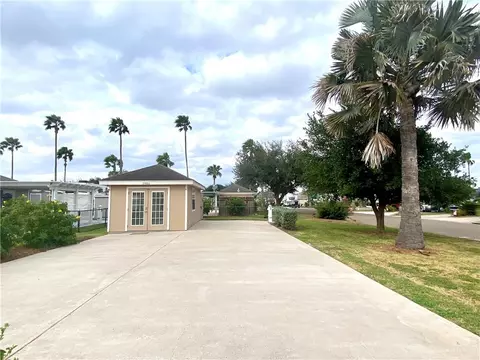 3906 Lark Dr, Mission, TX 78572