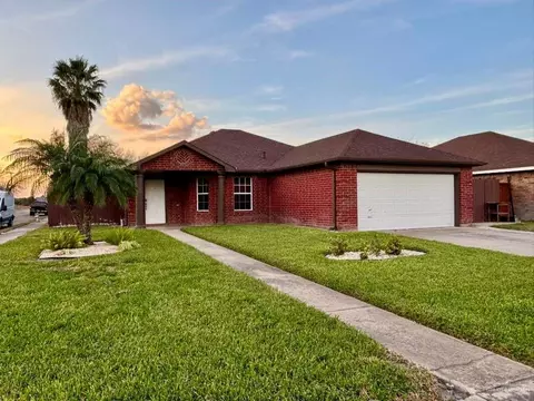 412 S 29th St, Hidalgo, TX 78557