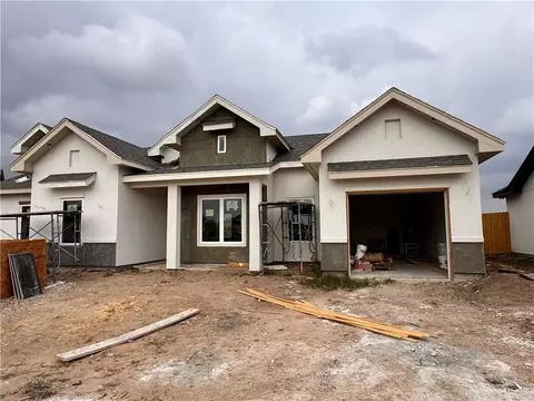 509 Sophia St, Elsa, TX 78543