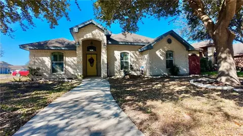 467 Edgewood Ave, Edinburg, TX 78541